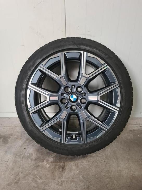 18' BMW 1 2 Serie Styling 974 met winterbanden Origineel, 18 inch, Banden en Velgen, Personenwagen, 225 mm
