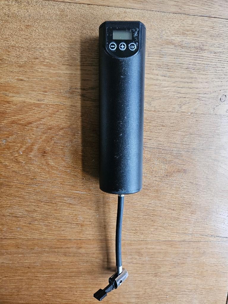 Portable Electric Bike Pump, Ophalen of Verzenden, Zo goed als nieuw