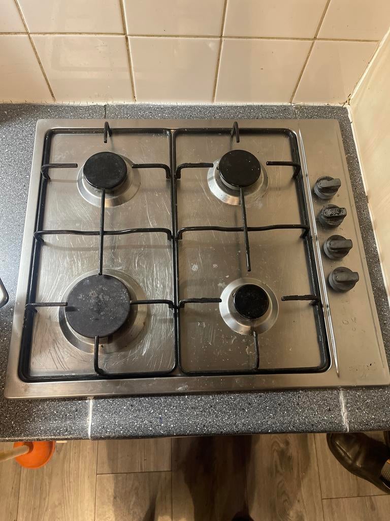 Gasfornuis met 4 pitten - Gebruikt afhalen en Rotterdam, Witgoed en Apparatuur, Fornuizen, Gebruikt, Minder dan 85 cm, Inbouw
