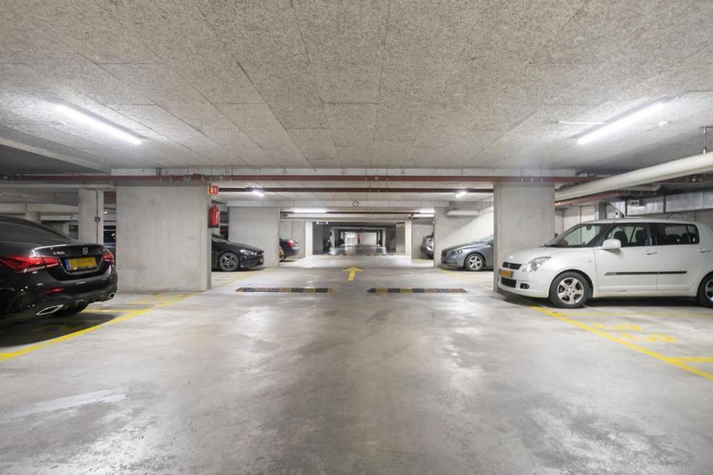 Parkeerplaats te huur Amsterdam - Amstel, Amsterdam