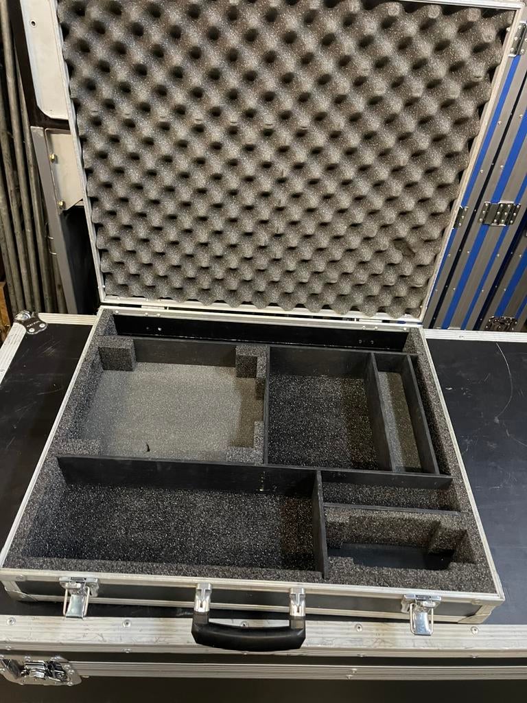 MEEKEL Flightcase koffer Draadloze Mics 48x57cm Klapdeksel, Ophalen, Gebruikt, Overige instrumenten, Flightcase