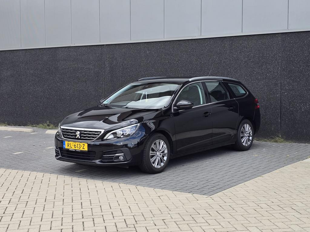 Peugeot 308 1.2 110PK SW 2018 Zwart, Auto's, Peugeot, Voorwielaandrijving, Zwart, 1199 cc, 1165 kg