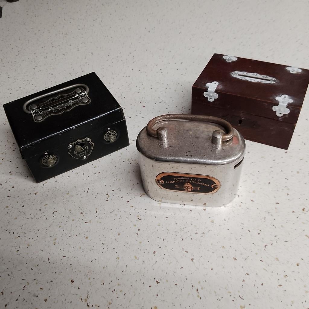 3 verschillende spaarpotten, Ophalen of Verzenden