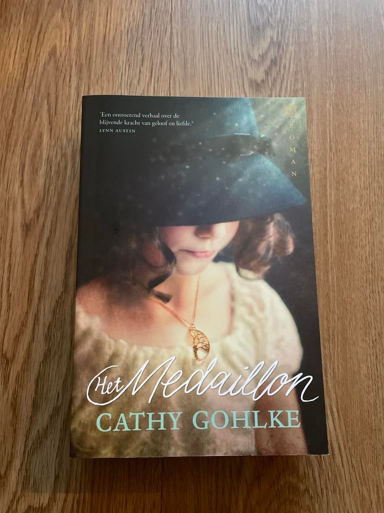 Het Medaillon - Cathy Gohlke Roman, Boeken, Ophalen of Verzenden, Zo goed als nieuw, Nederland