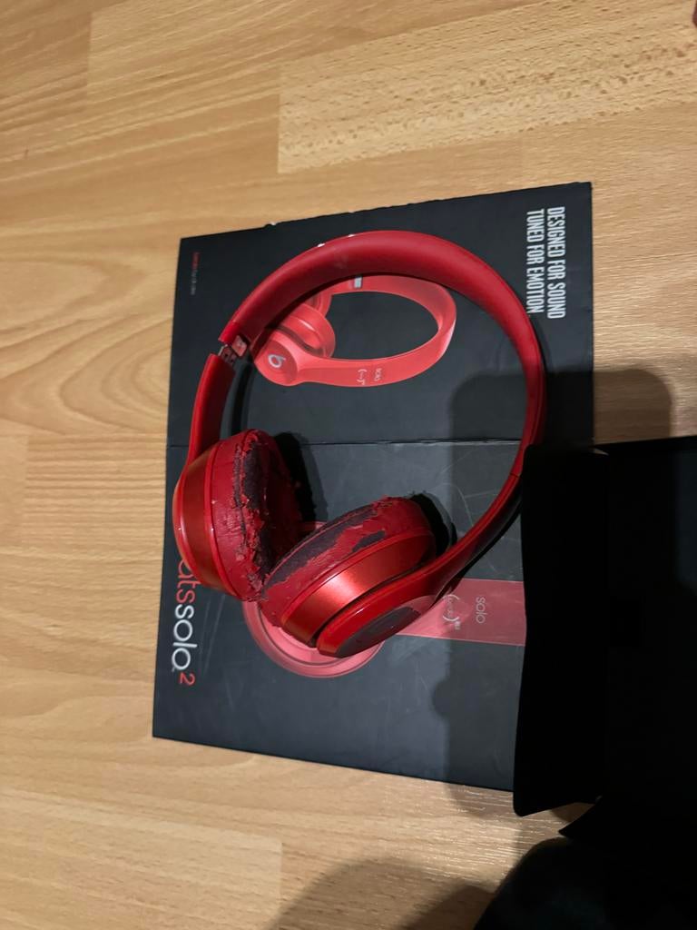 Beats by Dr. Dre Koptelefoon - Rode Solo 2, Gebruikt, Bluetooth, Beats, Op oor (supra aural)