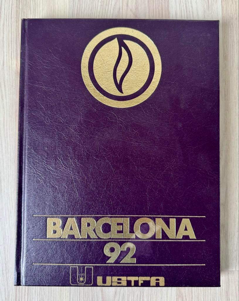 Olympische Spelen & WK Voetbal Vintage Boeken, Boeken, Ophalen of Verzenden, Gelezen, Catalogus