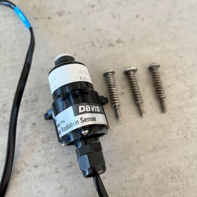 DAVIS 6450 Solar Sensor Compleet, Doe-het-zelf en Verbouw, Meetapparatuur, Ophalen of Verzenden, Zo goed als nieuw, Temperatuur