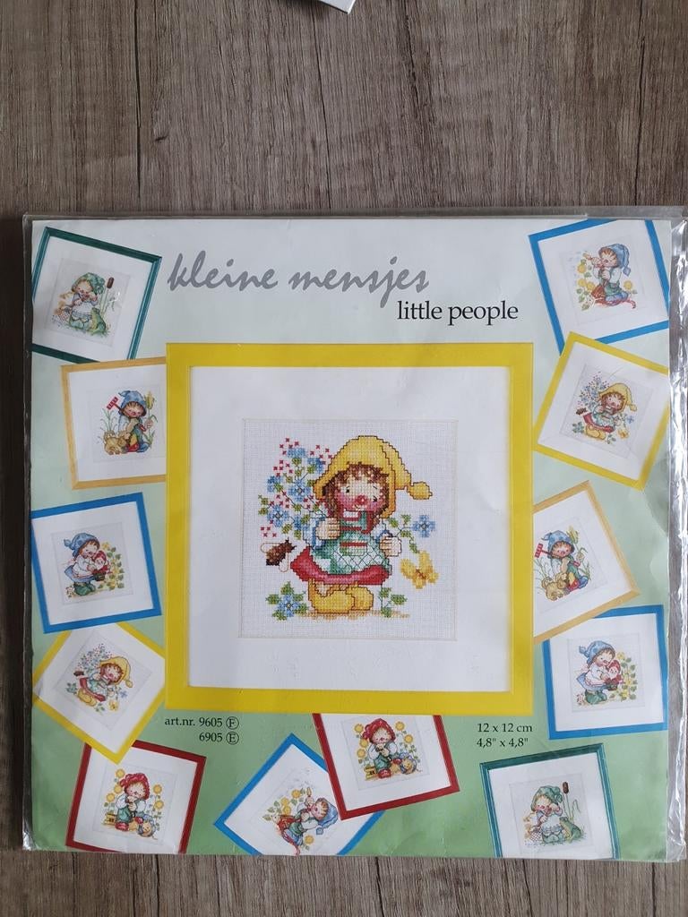 Borduurpakket Maria van Scharrenburg. Little People, Ophalen of Verzenden, Nieuw, Handborduren, Borduurpakket
