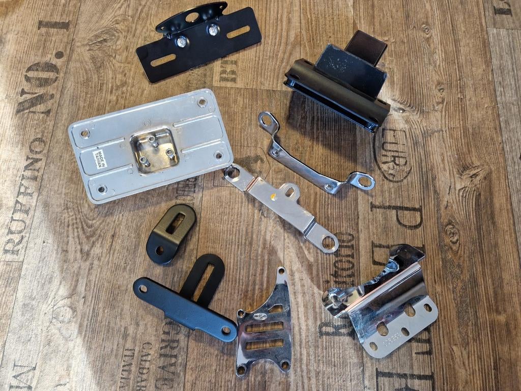 Achterlicht beugel koplamp beugel steun kentekenplaat, Motoren, Ophalen of Verzenden