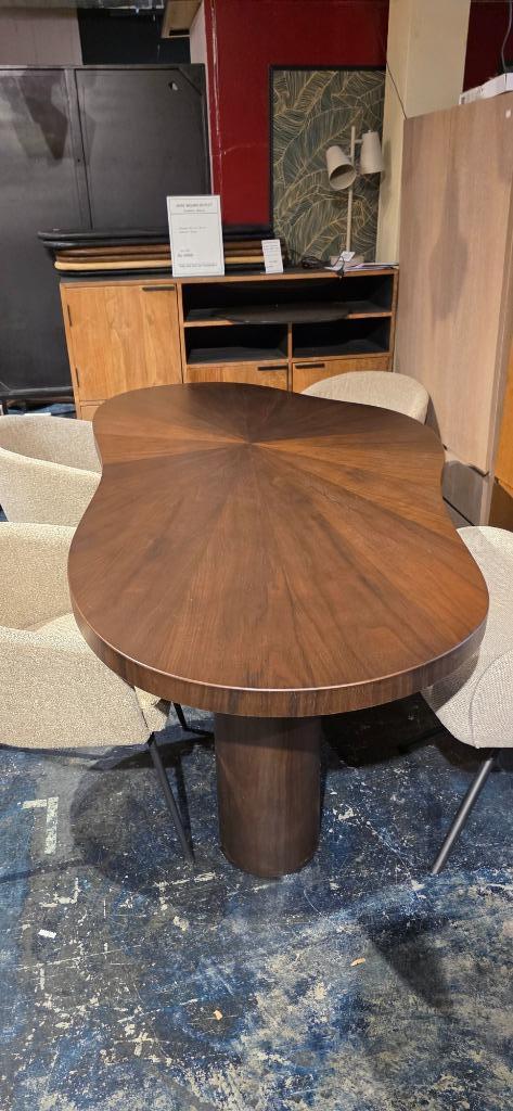 Organische Eettafel Walnoot Showmodel!, 100 tot 150 cm, Bornsestraat 31, 200 cm of meer, Ophalen of Verzenden