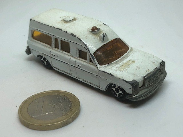 Mercedes Ambulance, MiniJet Norev, Ophalen of Verzenden, Gebruikt, Auto