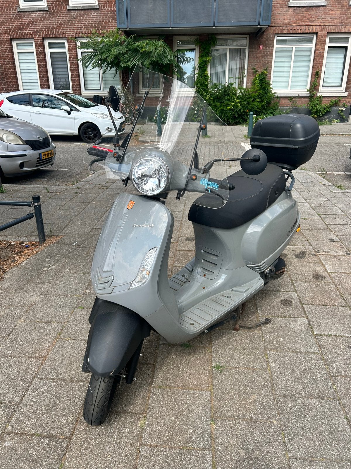 La Souris Sourini Nardo Grey 45 km/u, Fietsen en Brommers, Snorfietsen en Snorscooters, Gebruikt, Benzine, Ophalen, Overige merken