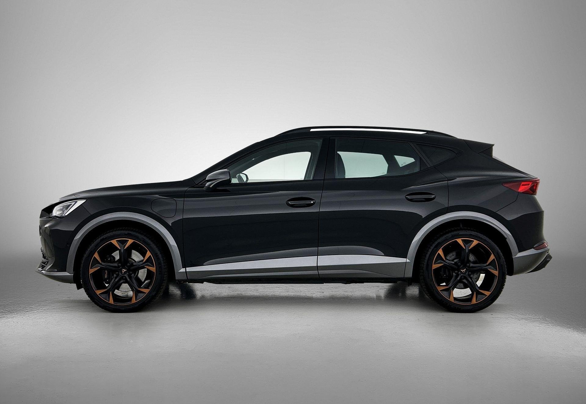 CUPRA Formentor 1.4 e-Hybrid VZ Copper Edition | WORDT VERWA, Auto's, 12 maanden, Gebruikt, 4 cilinders, Zwart