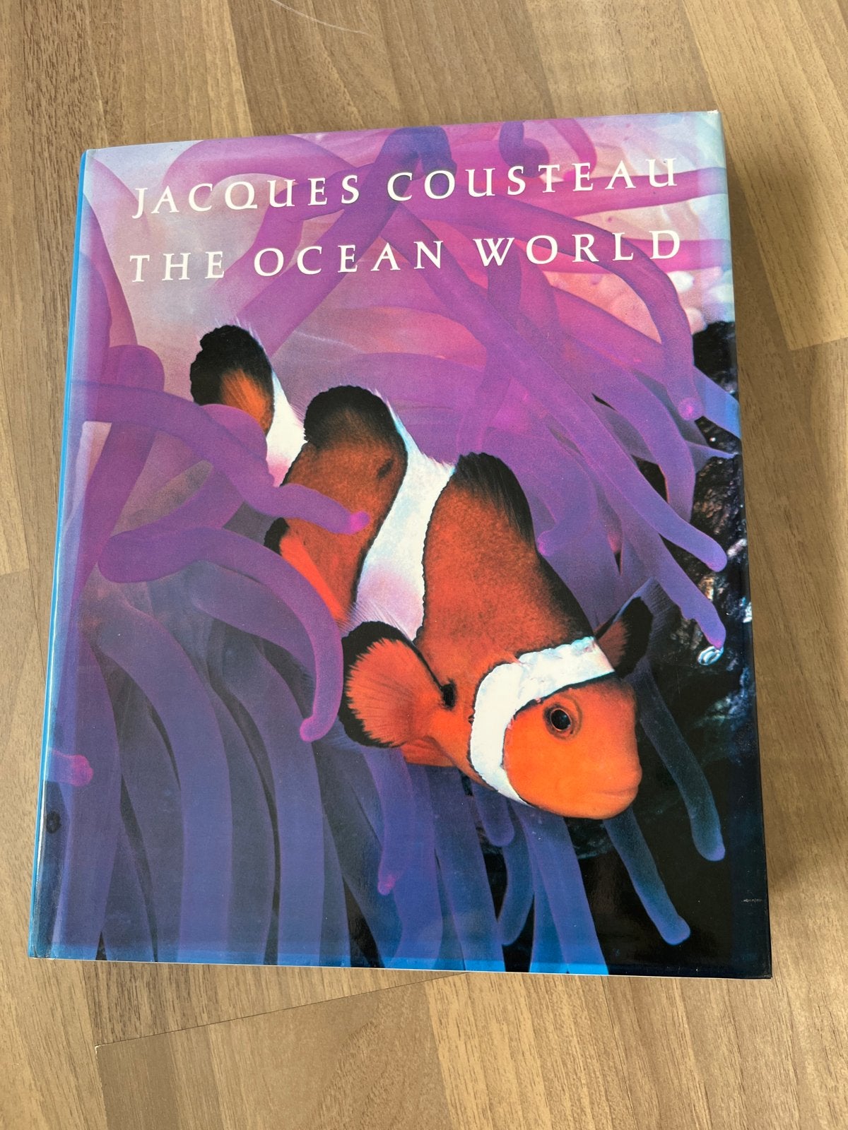 Prachtig dik boek: The Ocean World van Jacques Cousteau, Boeken, Ophalen of Verzenden, Zo goed als nieuw, Natuur algemeen