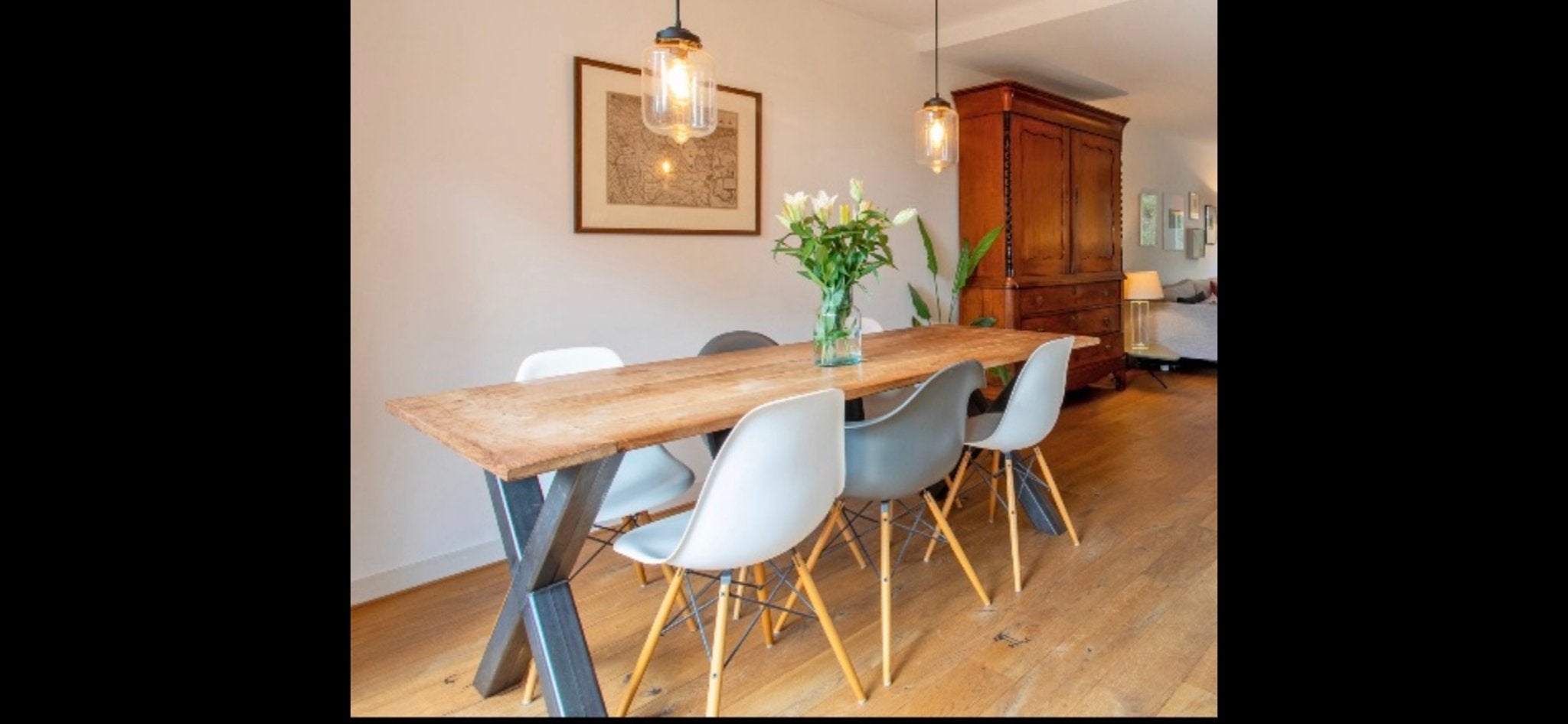 Eikenhouten tafel bruin hout, Huis en Inrichting, Tafels | Eettafels, Ophalen, 50 tot 100 cm, Zo goed als nieuw, 150 tot 200 cm