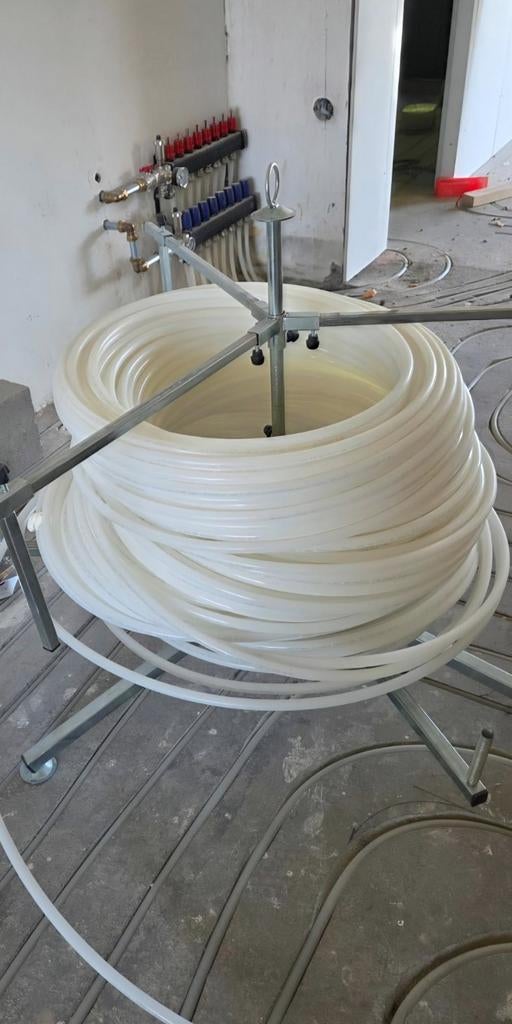 Vloerverwarmingsbuis op rol (Afrol haspel), Overige materialen, 6 meter of meer, Nieuw, Rechte buis