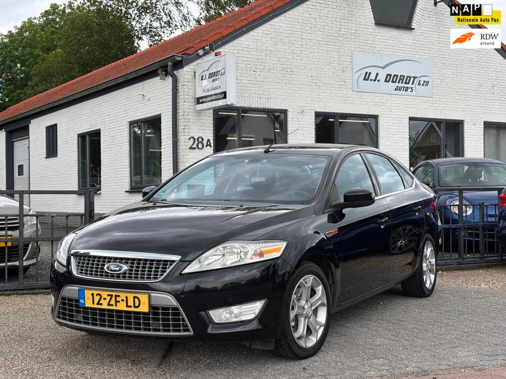 Ford Mondeo 2.3-16V Titanium Automaat nette auto !, Auto's, Ford, 1441 kg, 730 kg, Gebruikt, Zwart