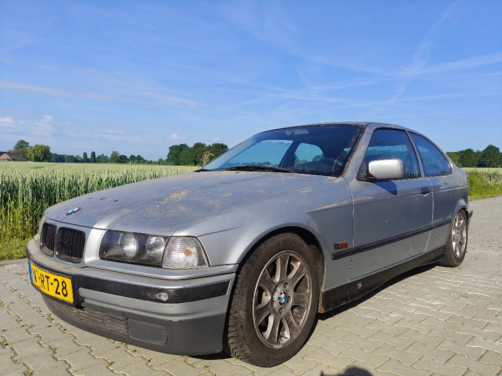 BMW 3-Serie 1.9 TI 318 Compact 1996 Grijs, Auto's, BMW, 1375 kg, 145 pk, Zwart, 4 cilinders