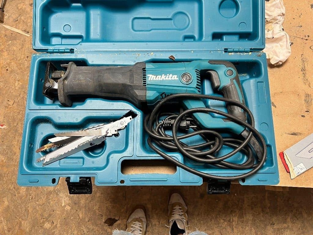 Makita JR3051TK Reciprozaag in koffer - 1200W, Ophalen, 600 tot 1200 watt, Zo goed als nieuw, Makita