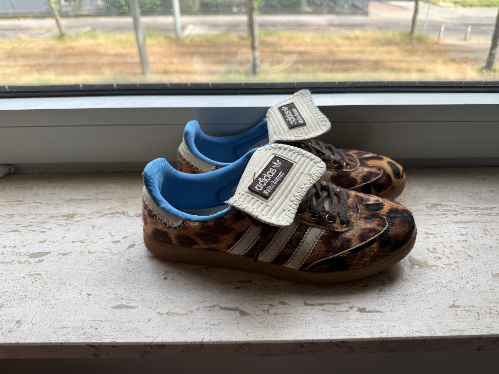 Adidas samba nylon wales bonner dark brown, Ophalen of Verzenden, Zo goed als nieuw, Bruin, Sneakers of Gympen