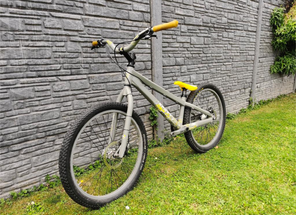 Trial fiets 24", Fietsen en Brommers, Fietsen | Crossfietsen en BMX, Gebruikt, 24 inch of meer, Aluminium, Schijfrem, Ophalen
