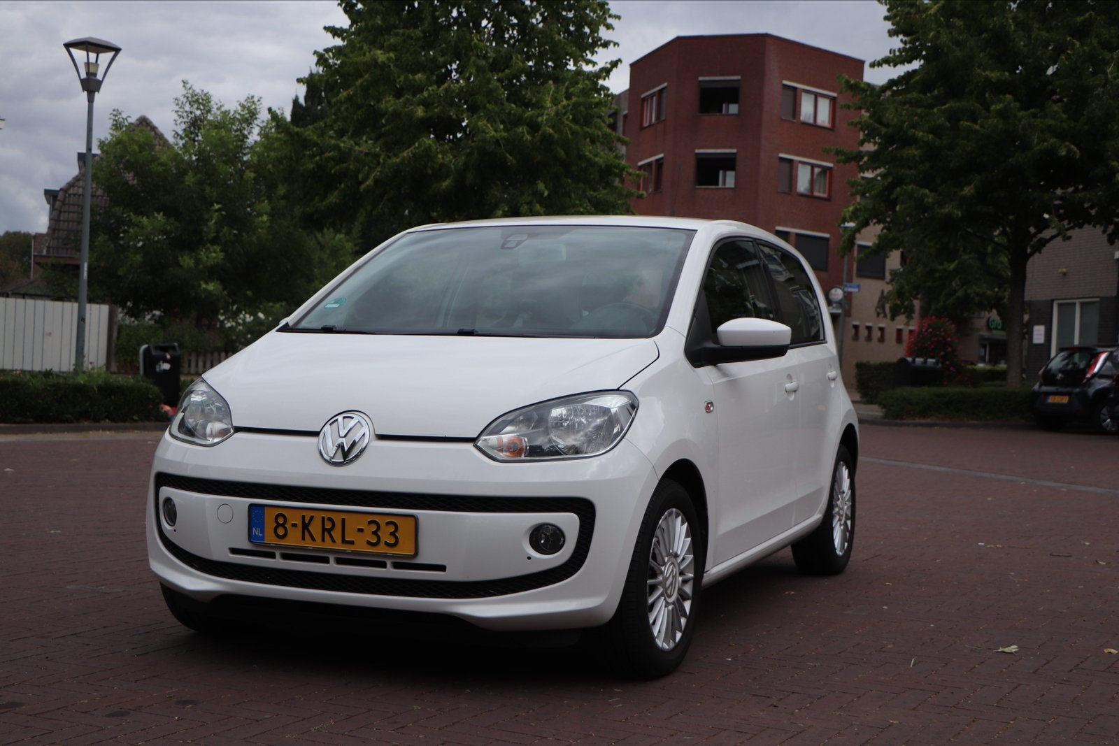 Volkswagen up! 1.0 50KW Ecofuel 2013 Wit CNG/benzine, Auto's, Voorwielaandrijving, Stof, CNG (Aardgas), 4 stoelen