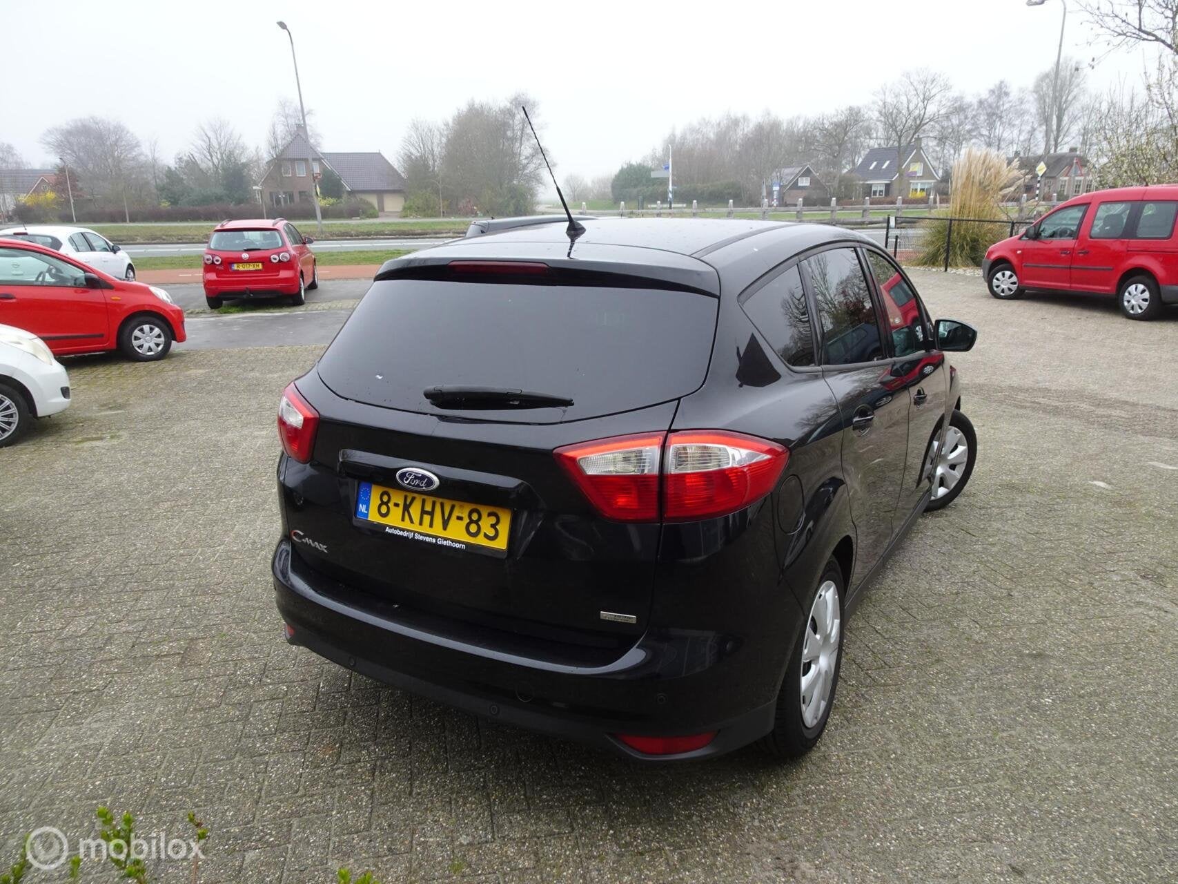 Ford C-Max NIEUWE REVISIE MOTOR BIJ 115476 KM 1.0 Titanium, Auto's, Voorwielaandrijving, Euro 5, Gebruikt, Zwart