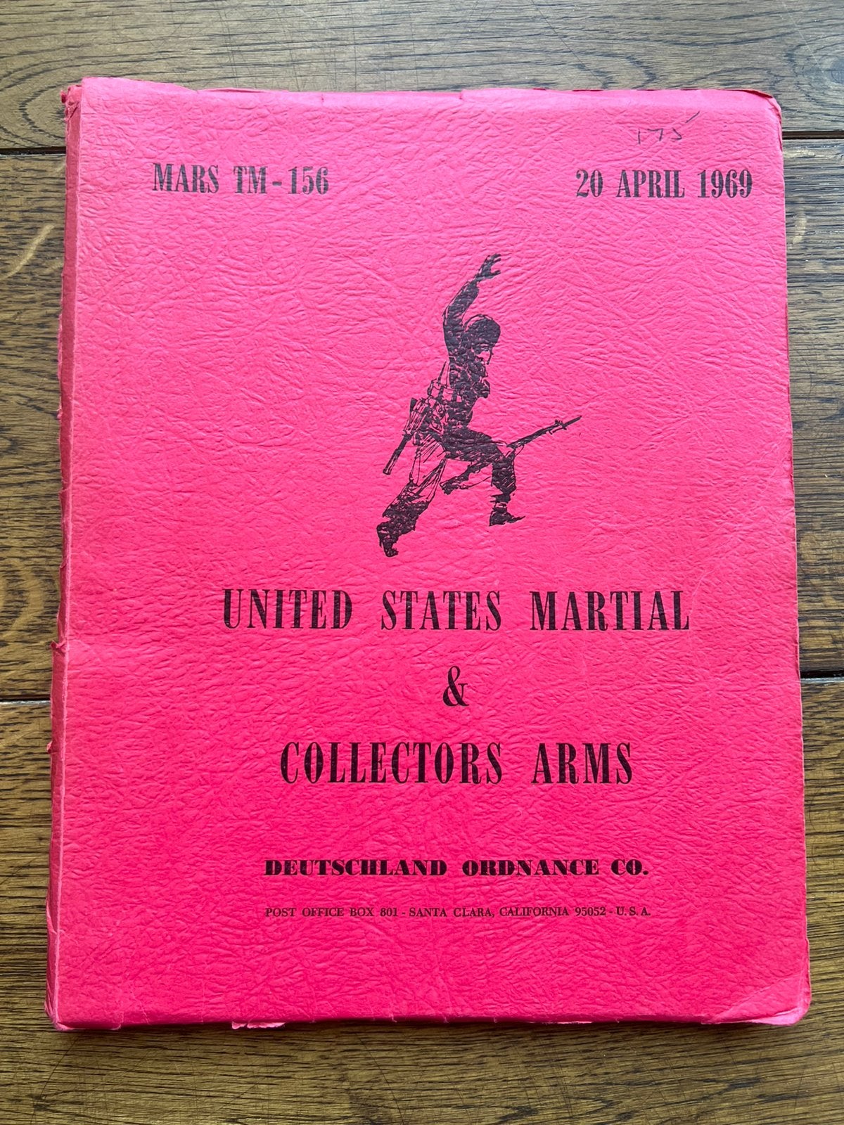 WO2 Amerikaans naslagwerk ispecteurs springfield carbine etc, Amerika, Verzenden, Boek of Tijdschrift