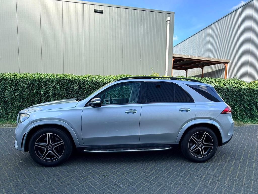 Mercedes-Benz GLE 400 D 4-MATIC 2023 | AMG | GRIJS KENTEKEN, Auto's, Gebruikt, Zwart, 2925 cc, Bedrijf
