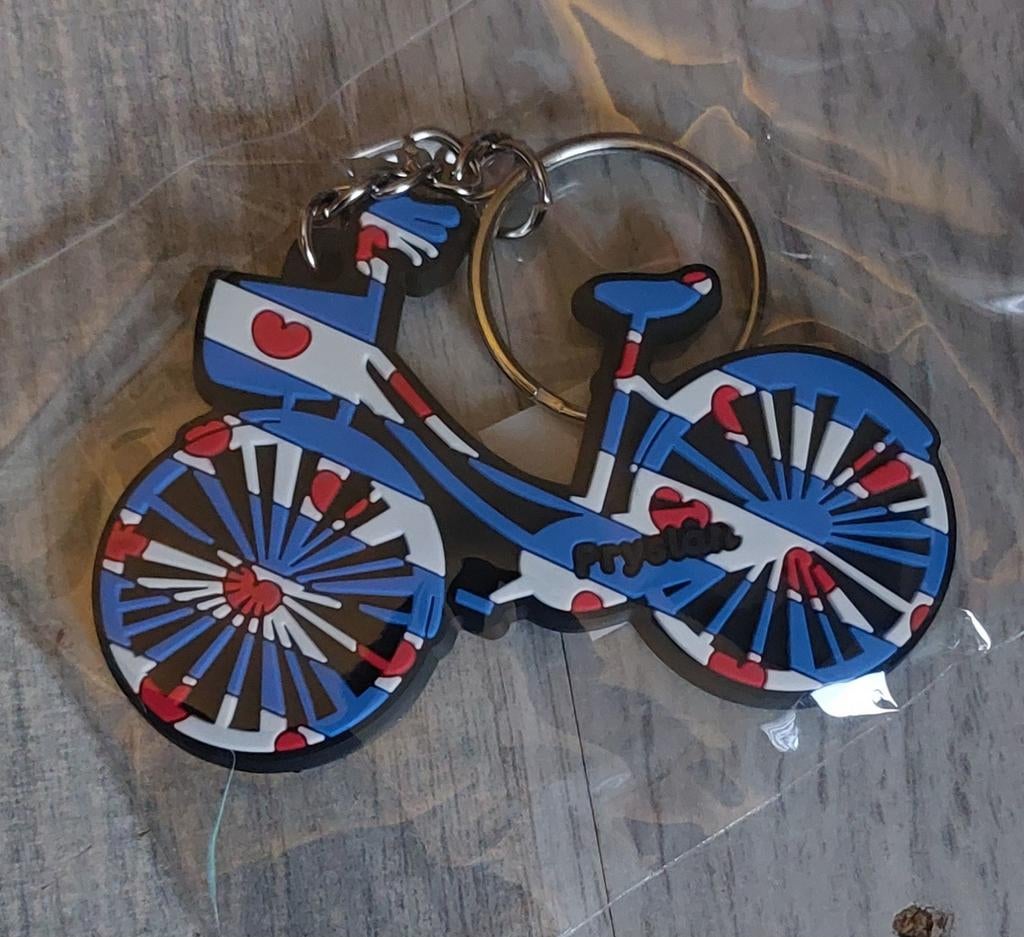 Friese fiets sleutelhanger rubber nieuw, Ophalen of Verzenden, Nieuw