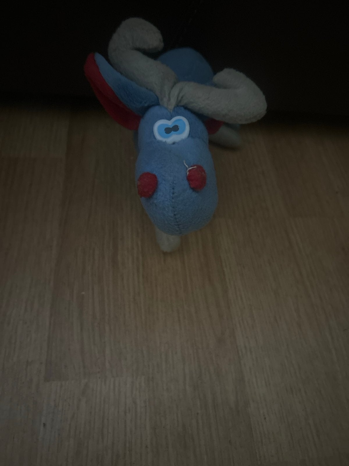 Blauwe knuffel met hoorns en rode neus, Ophalen of Verzenden, Gebruikt, Blauw, Overige typen