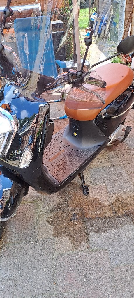 elektrische scooter  bj 2021, Elektrisch, Q Cristal, Zo goed als nieuw, Elek. scooter