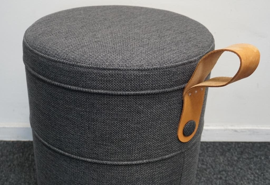 Grab Poef | Design Poef | Hockers | Ontworpen door OOOJA, Minder dan 50 cm, Gebruikt, -, Rond