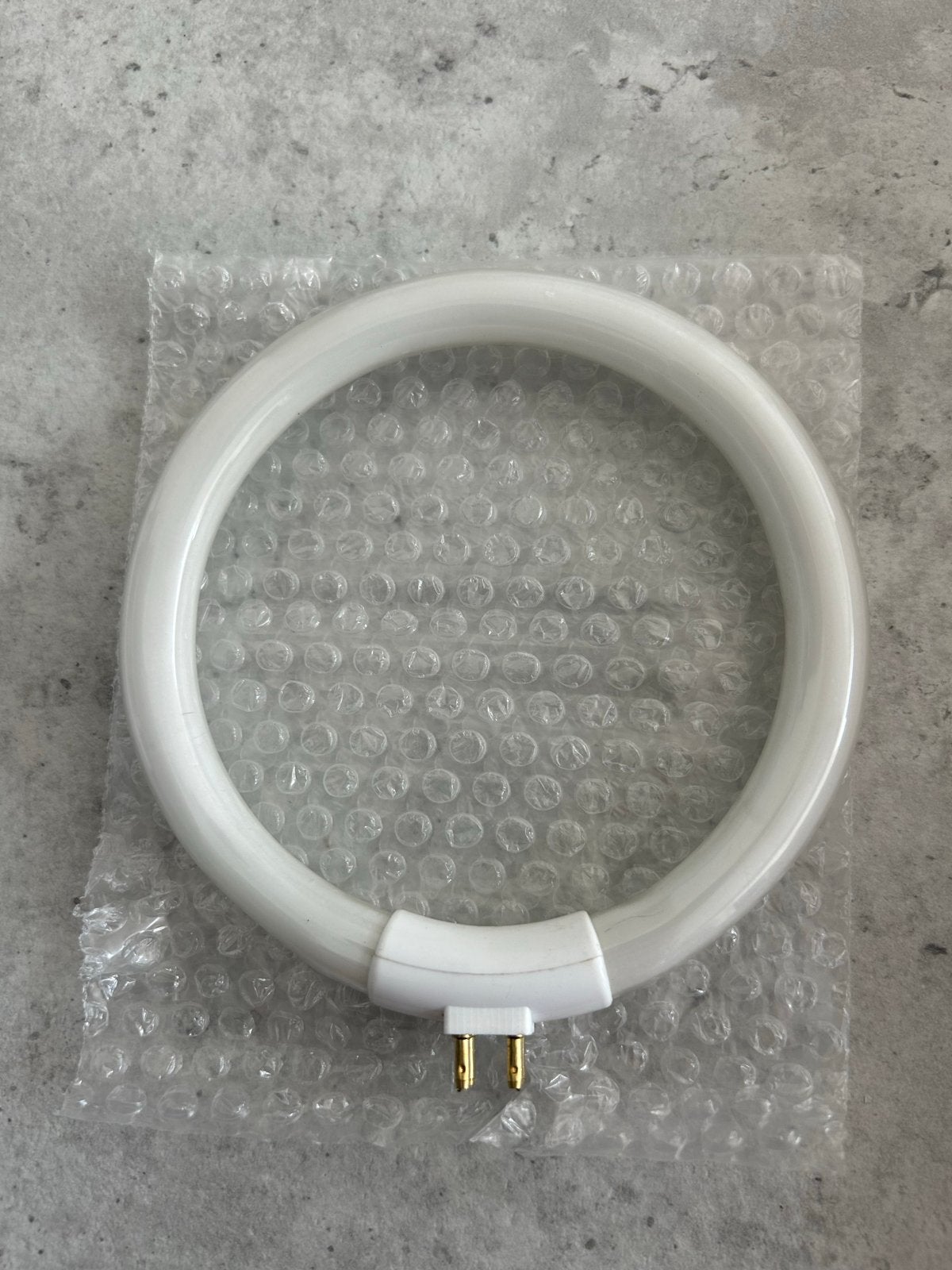 Nieuwe ronde TL-buis 22W T9 G10q 4-pins, Huis en Inrichting, Lampen | Losse lampen, Nieuw, Overige fittingen, 10 tot 30 watt, TL-buis