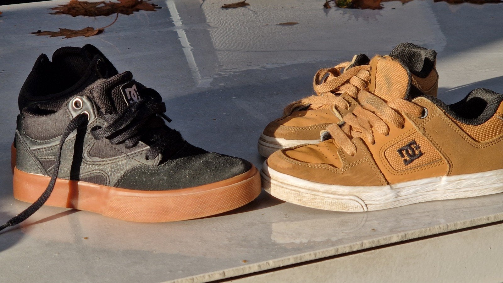 DC Shoes Skate schoenen 2 paar maat 29 in 1 koop, Gebruikt, Jongen of Meisje, Schoenen, Ophalen of Verzenden