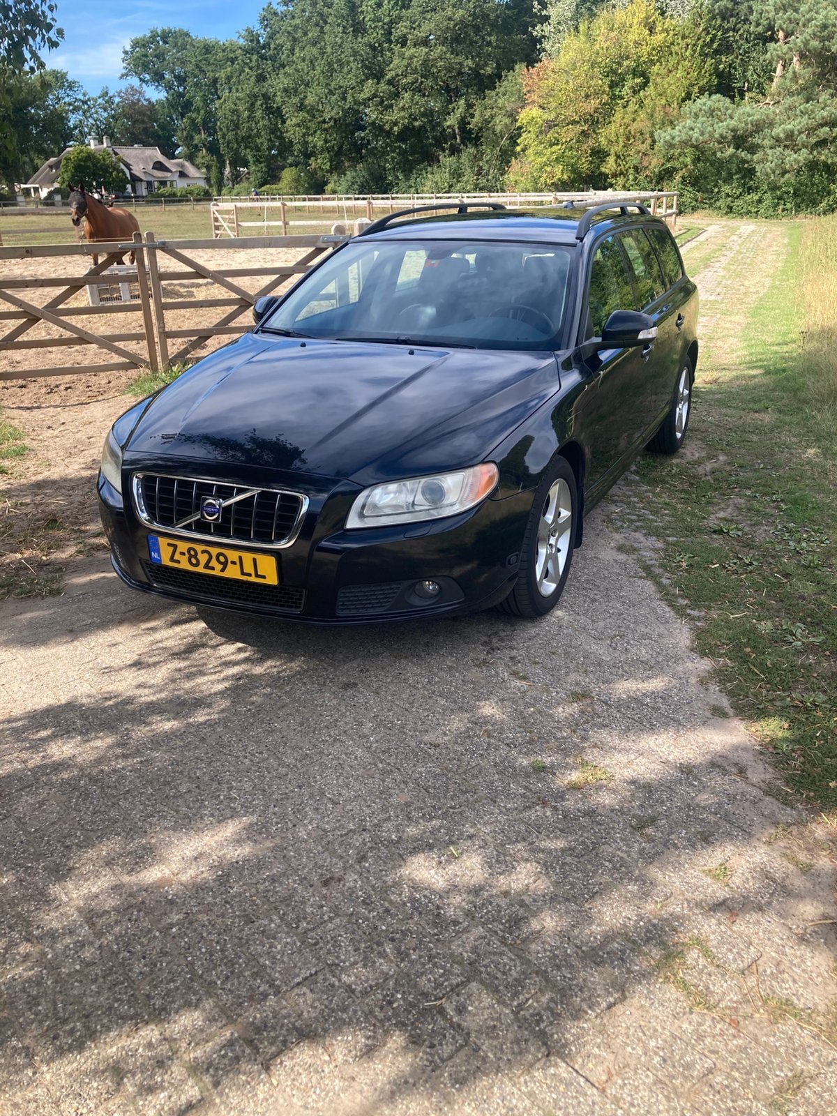 Volvo V70 2.0 2008 Zwart, Auto's, Voorwielaandrijving, 145 pk, Zwart, 4 cilinders