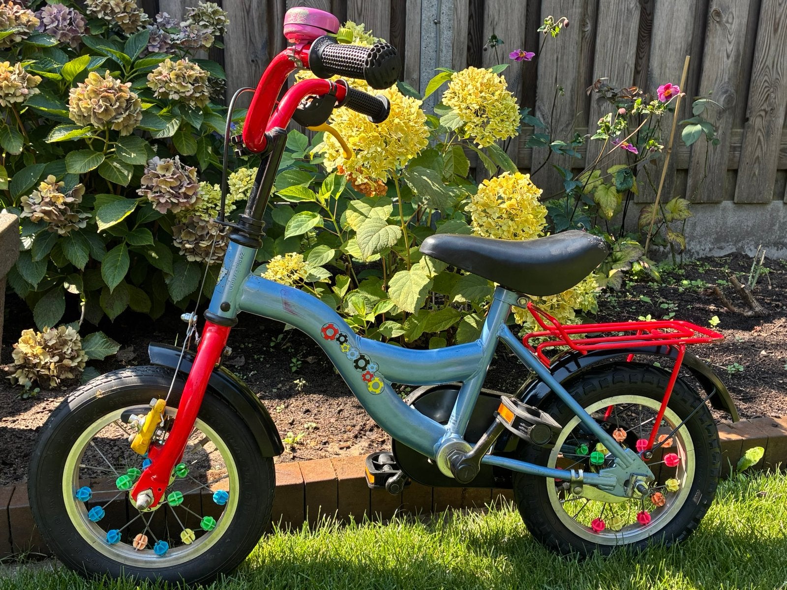 Loekie kinderfiets 12 inch, Fietsen en Brommers, Ophalen, Gebruikt, Terugtraprem, Minder dan 16 inch