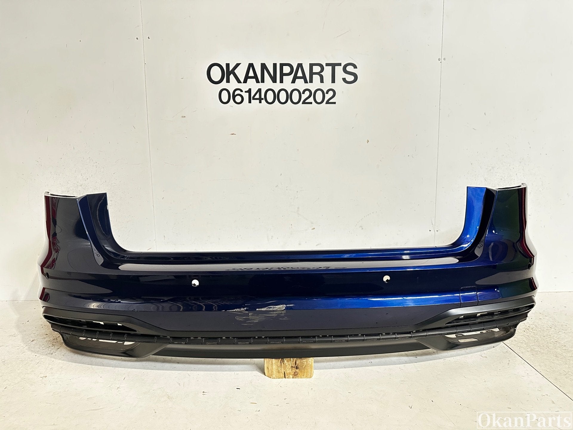 Audi A4 Limousine Sedan achterbumper 8W9807511S, Gebruikt, AUDI AG, Auto-Union-Strasse 1
85045  Ingolstadt, DE, Bumper