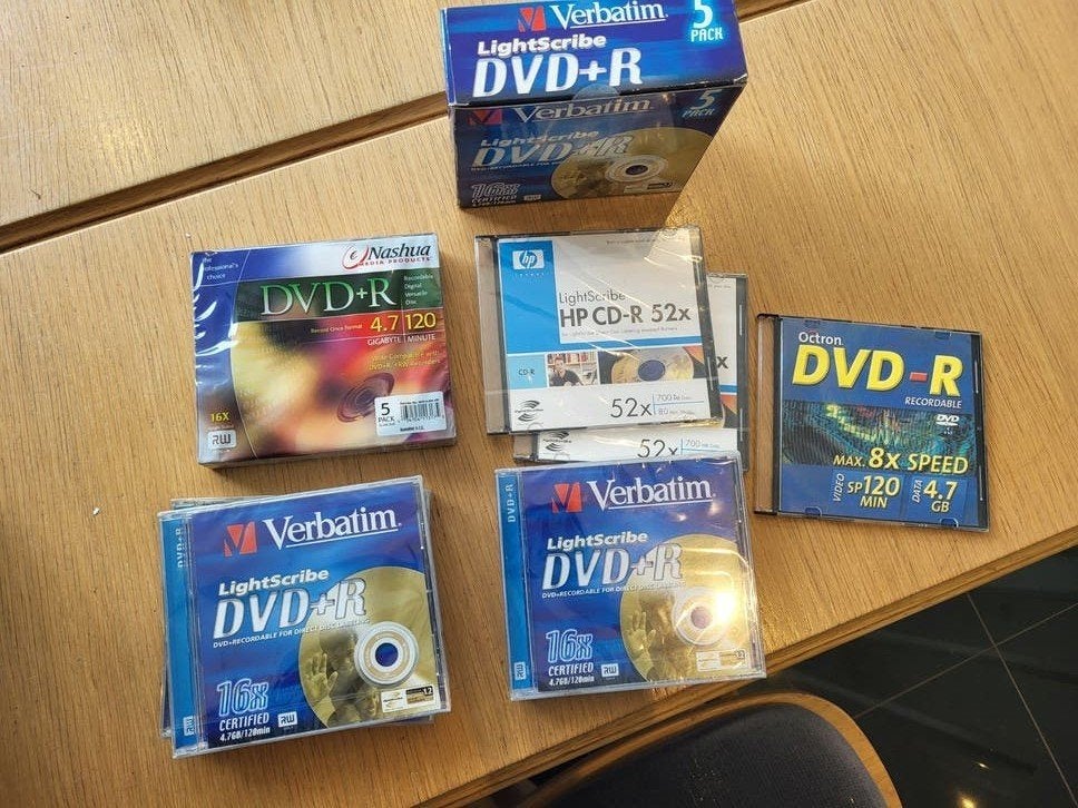 Diverse DVD+R en CD-R schijven - ongeveer 20 stuks, Nieuw, Verbatim, HP, Nashua, Opticon, Ophalen of Verzenden, Dvd