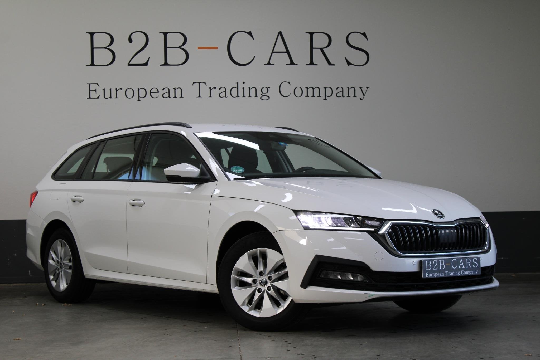 Skoda Octavia Combi 1.0 e-TSI | Virtual | LED | Trekhaak | N, Stof, Gebruikt, Wit, Origineel Nederlands