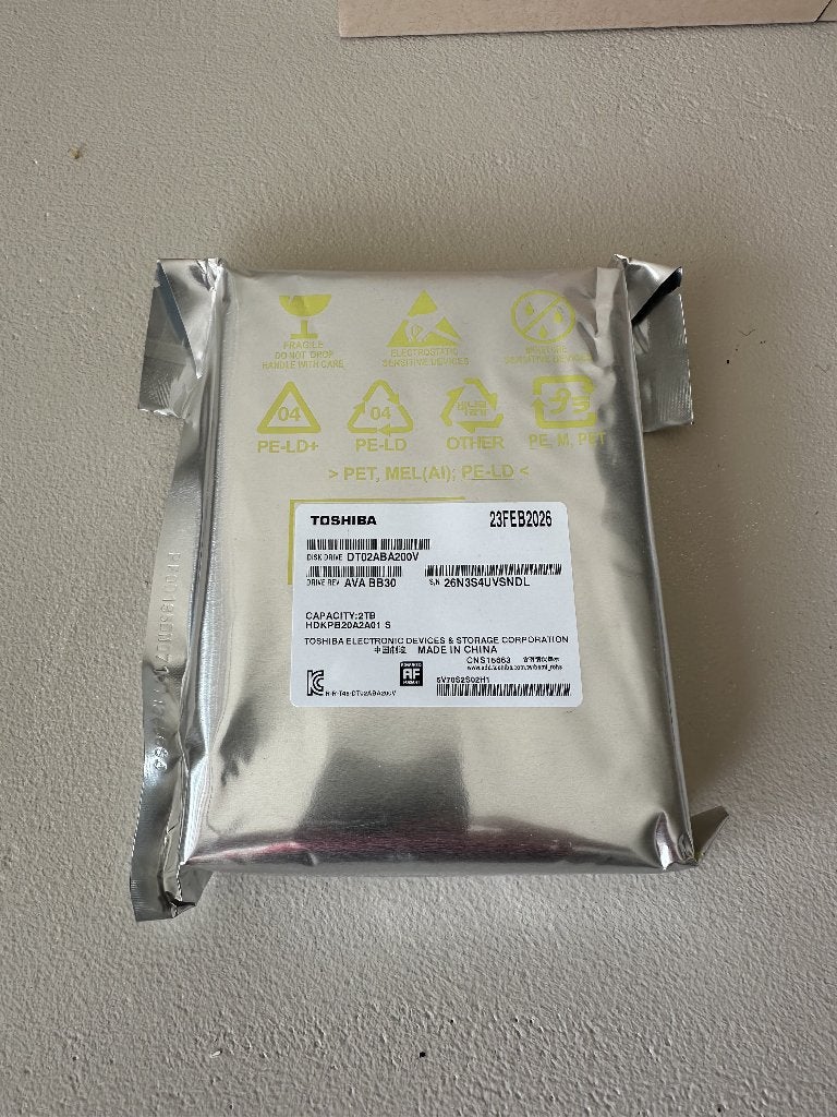 Toshiba DT02 V Series 2TB Surveillance HDD for CCTV, Computers en Software, Harde schijven, Intern, 2TB, Toshiba, Server