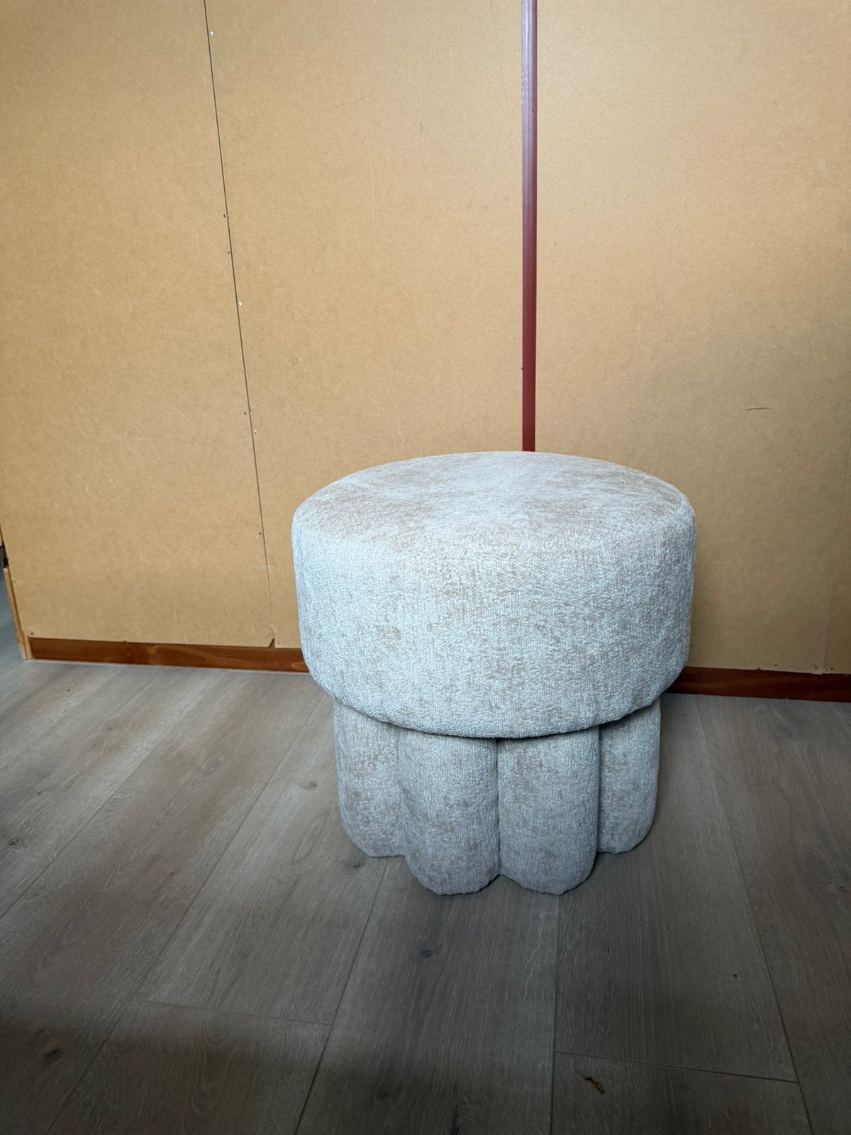 Beige Poef - stof - Karwei, Ophalen, Rond, Minder dan 50 cm, Zo goed als nieuw