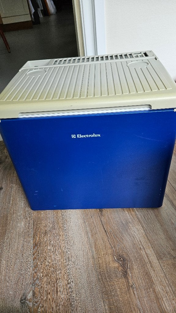 Koelbox op elektrisch en gas., Ophalen, Gebruikt, Koelbox, Elektrisch