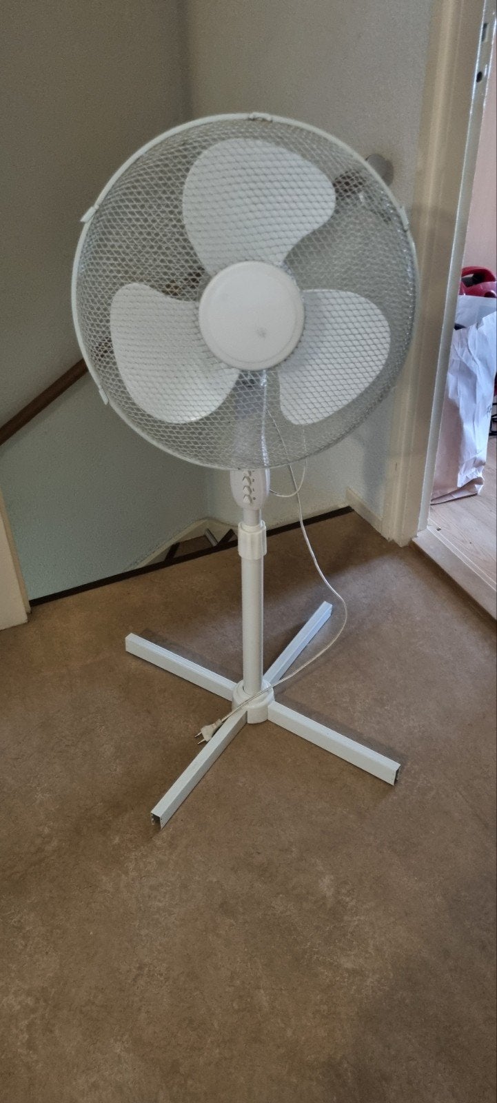 Witte Statiefventilator 40W - 3 snelheden, Ophalen, Gebruikt, Statiefventilator