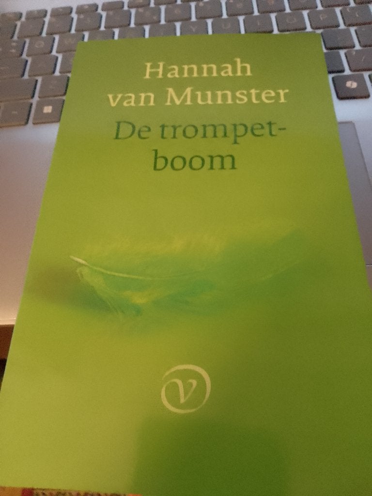 BOEK HANNAH VAN MUNSTER DE TROMPETBOOM, Boeken, Ophalen of Verzenden, Zo goed als nieuw