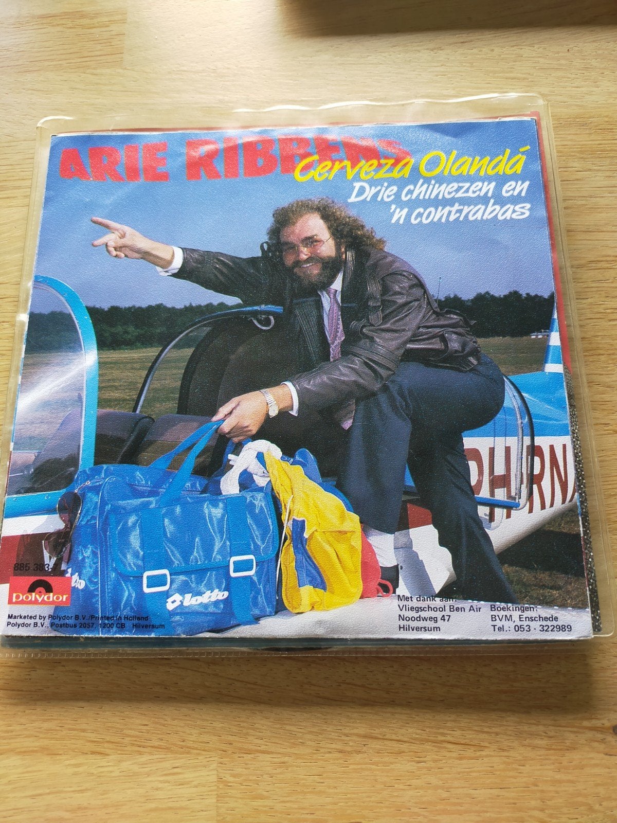 Arie Ribbens , cerveca olandá, Ophalen of Verzenden, Zo goed als nieuw, Nederlandstalig