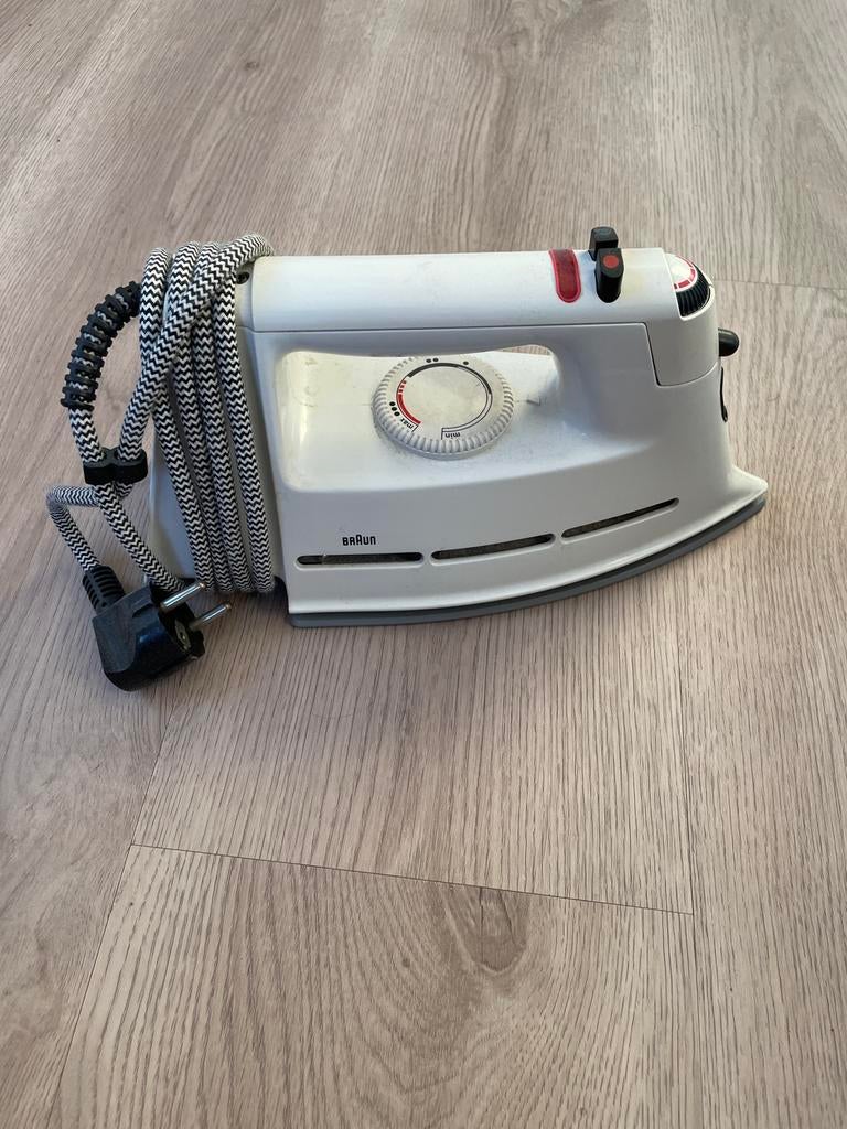 Braun Strijkijzer - Vintage Model, Ophalen of Verzenden, Gebruikt, Strijkijzer met snoer