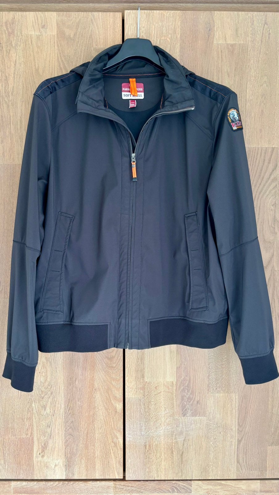 Prachtige jas van merk Parajumpers., Kleding | Heren, Jassen | Zomer, Ophalen of Verzenden, Zo goed als nieuw, Overige maten, Zwart