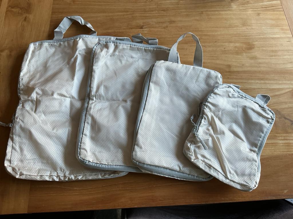 Koffer organisers - packing cubes met compressie - set van 4, 30 cm of meer, Overige kleuren, Ophalen of Verzenden, Nieuw