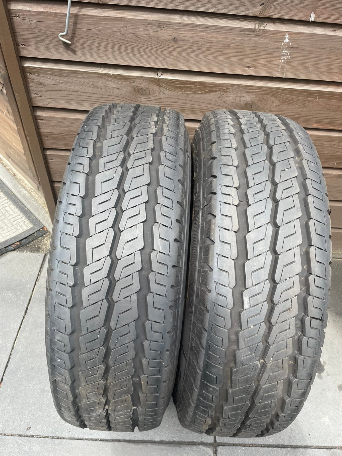 4x Ford Transit velgen met zomerbanden 215/75R16C, Ophalen, Zomerbanden, Banden en Velgen